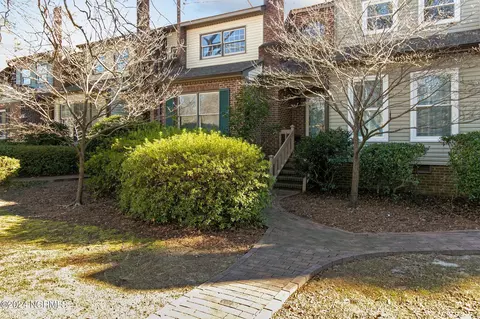 175 S Ashe St, Southern Pines, NC 28387