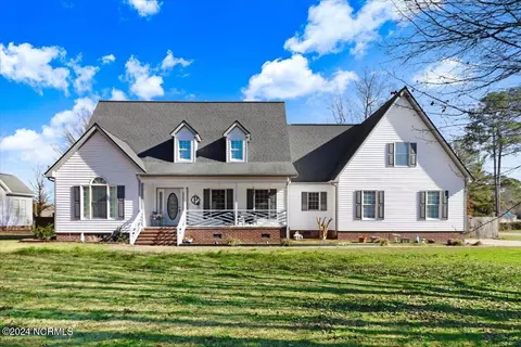 223 Lane Tree Dr, Goldsboro, NC 27530