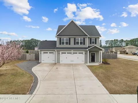 114 Titleist Ct, Raeford, NC 28376