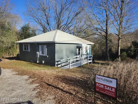 190 First Ave Aleo Ave, Rockingham, NC 28379