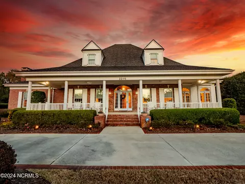 2201 Deepwood Dr, Wilmington, NC 28405