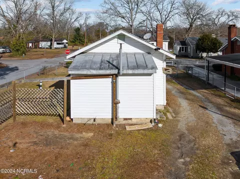 1201 E Bright St, Kinston, NC 28501 photo 6