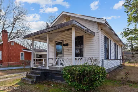 1201 E Bright St, Kinston, NC 28501 photo 3