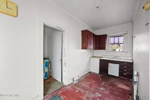 1201 E Bright St, Kinston, NC 28501 photo 17