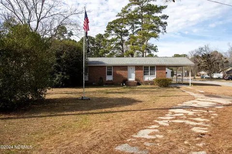 232 Summersill School Rd, Jacksonville, NC 28540