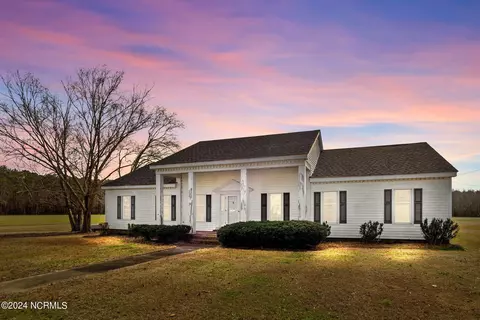 410 Eason St, Macclesfield, NC 27852
