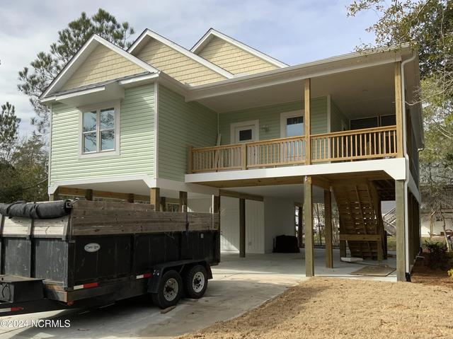 131 NW 23rd St, Oak Island, NC 28465
