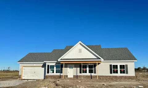 110 Strawberry Acres Dr, Elizabeth City, NC 27909