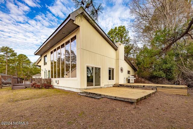 812 Navidad Bank Ct, New Bern, NC 28560