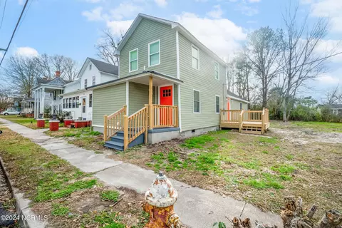 301 E Broad St, Elizabeth City, NC 27909