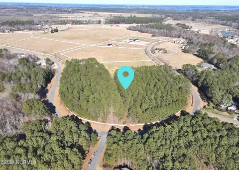 7 Pasquotank Blvd, Hertford, NC 27944