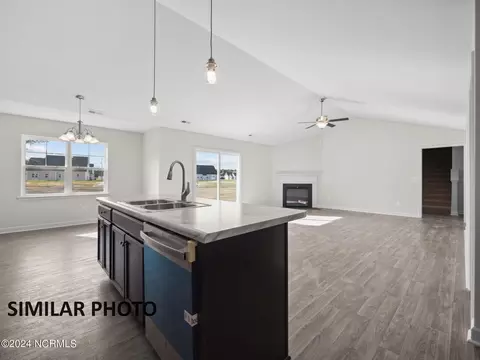 608 Macy Pl, Hubert, NC 28539 photo 13