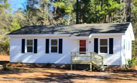 1670 Nc Highway 242, Elizabethtown, NC 28337