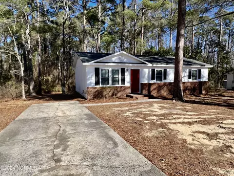 217 Bryan Cir, Rockingham, NC 28379