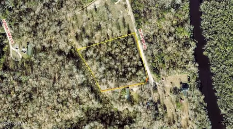 L40 Blue Top Road, Jacksonville, NC 28540