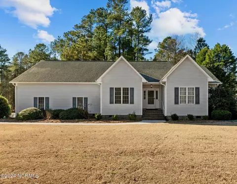 713 Taberna Cir, New Bern, NC 28562