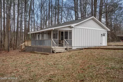 825 Christina Ln, Rocky Mount, NC 27804