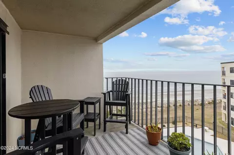 1505 Salter Path Rd #528, Indian Beach, NC 28512
