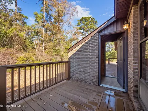 113 Pine Needle Dr, Hampstead, NC 28443 photo 9