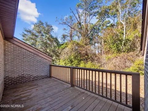 113 Pine Needle Dr, Hampstead, NC 28443 photo 10