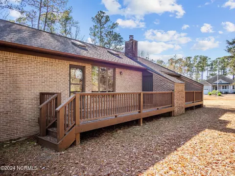 113 Pine Needle Dr, Hampstead, NC 28443 photo 7