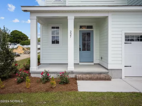227 Coastline Cir, Cedar Point, NC 28584 photo 2