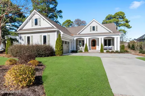 3424 Beaver Creek Dr SE, Southport, NC 28461