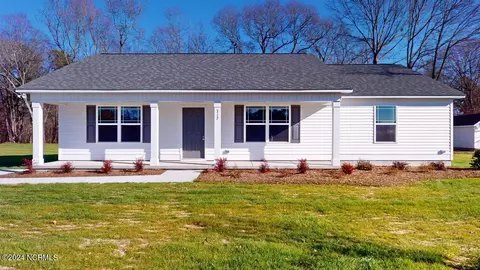 712 Arrow Point Dr, Goldsboro, NC 27530