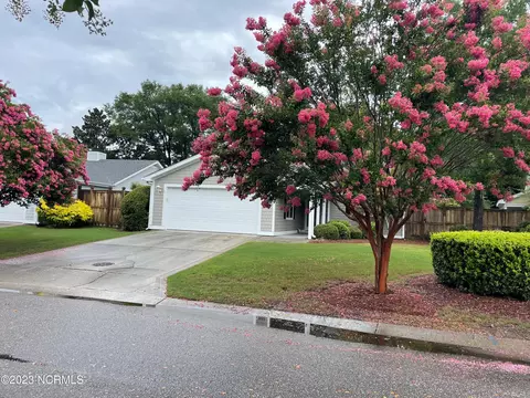 909 Royal Bonnet Dr, Wilmington, NC 28405