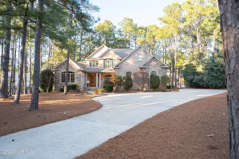 36 Lasswade Dr, Pinehurst, NC 28374 photo 4