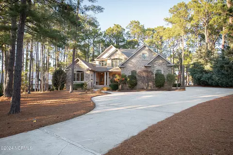 36 Lasswade Dr, Pinehurst, NC 28374 photo 3