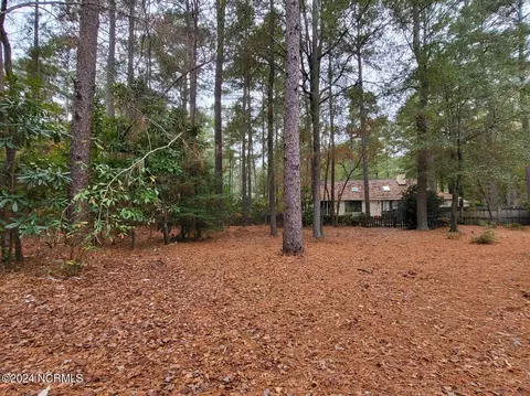 13 Sassafras Ln, Pinehurst, NC 28374 photo 2