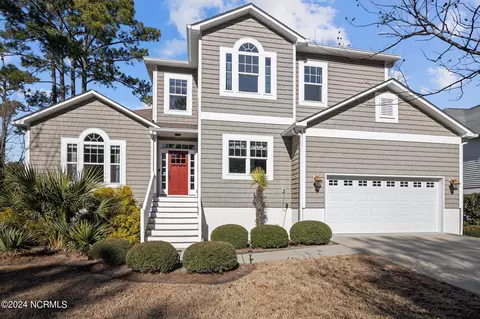 915 Hearthside Ct, New Bern, NC 28560