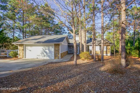 17 Coldstream Ln, Pinehurst, NC 28374 photo 2