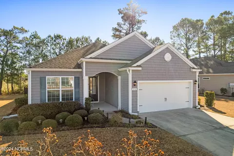 230 Cable Lake Cir, Calabash, NC 28467