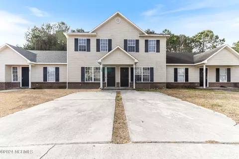 105 Mesa Ln, Jacksonville, NC 28546