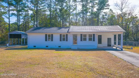 233 Halls Creek Rd, New Bern, NC 28560