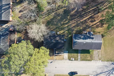 View/Area - 218 E Webster St, Whiteville, NC 28472 photo 3 of 3