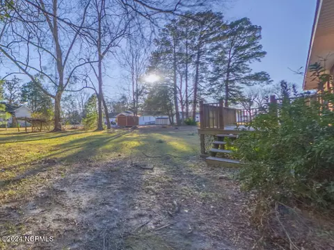 Exterior - 218 E Webster St, Whiteville, NC 28472 photo 4 of 9