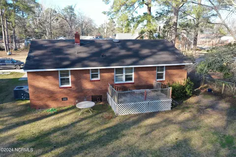 Exterior - 218 E Webster St, Whiteville, NC 28472 photo 8 of 9