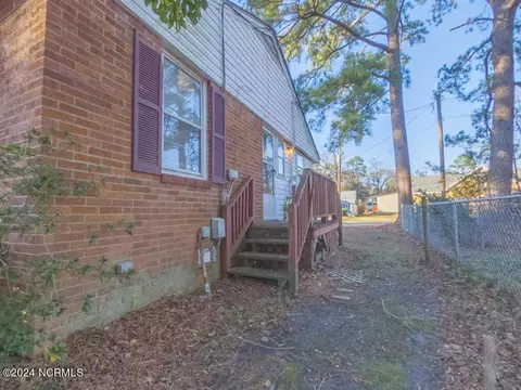 Exterior - 218 E Webster St, Whiteville, NC 28472 photo 6 of 9