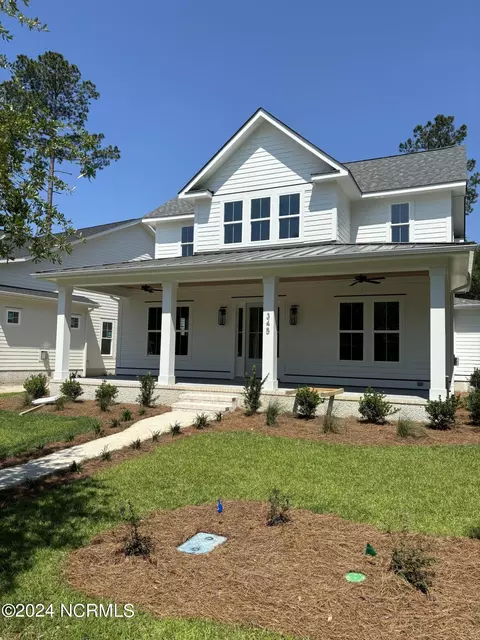 345 Cornubia Dr, Castle Hayne, NC 28429
