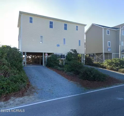 451 N Anderson Blvd, Topsail Beach, NC 28445