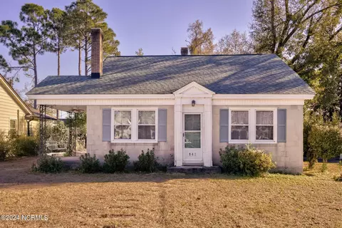 142 Central Blvd, Wilmington, NC 28401