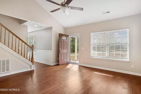 328 Masters Ln, Hampstead, NC 28443 photo 4