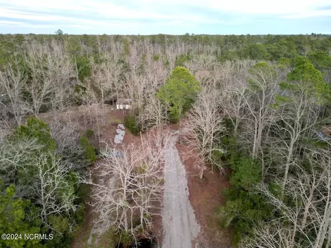 113 Matthews Rd, Bayboro, NC 28515