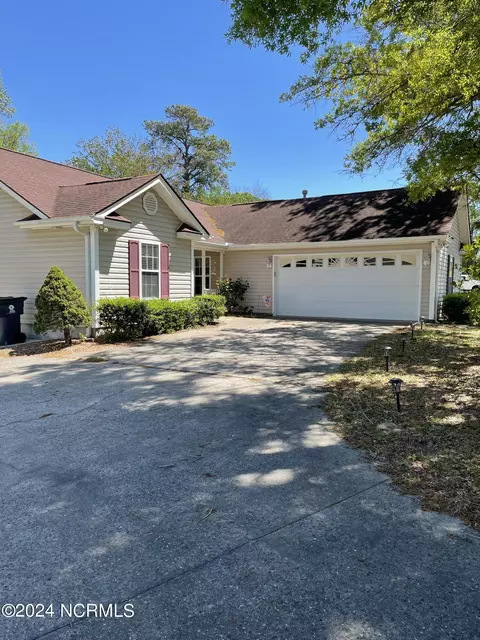 1671 Beach Dr SW, Sunset Beach, NC 28468