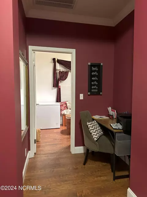 Dining - 361 Island Dr, Chocowinity, NC 27817 photo 2 of 2