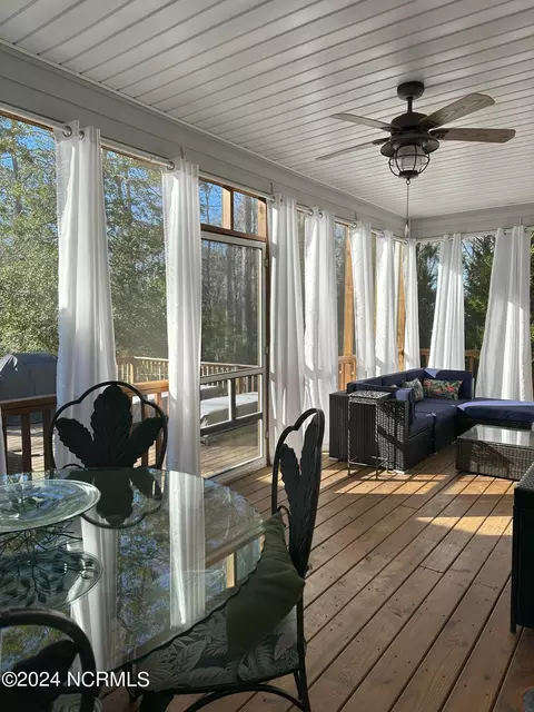 Exterior - 361 Island Dr, Chocowinity, NC 27817 photo 9 of 14