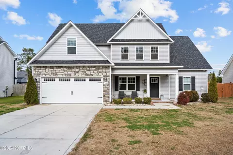 405 Gavins Run, Sneads Ferry, NC 28460